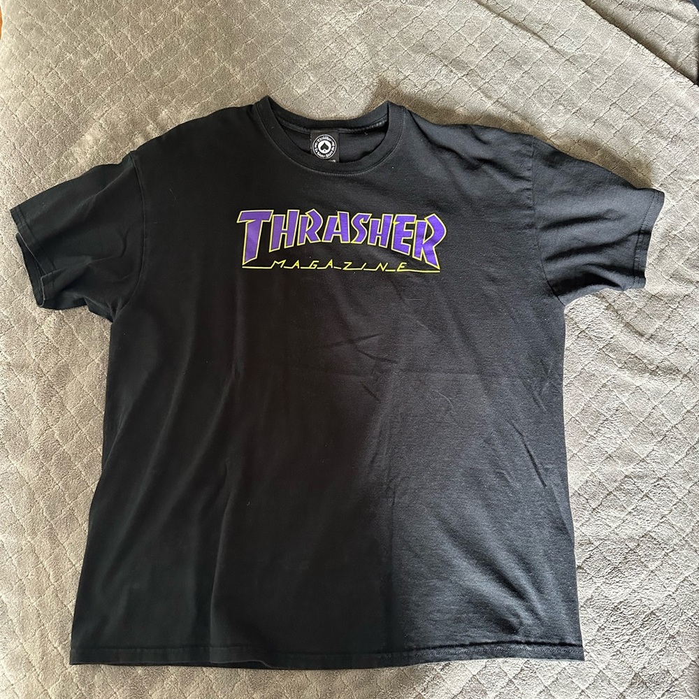 Thrasher Magazine T-Shirt Black/Purple